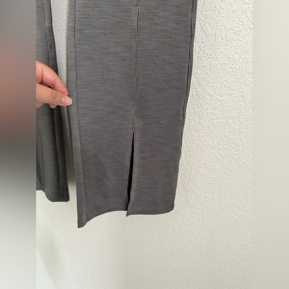 Vuori Lux Rib Split Bootcut Flare Textured Leggings in Heather Grey Size Small - Picture 6 of 11